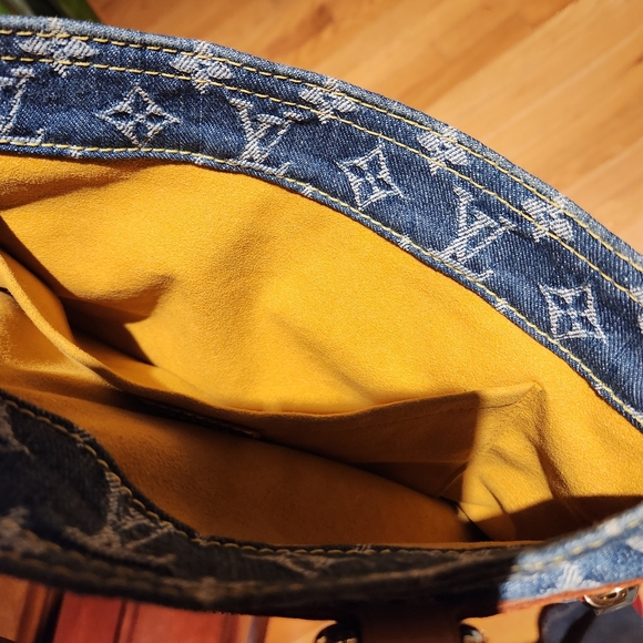 Louis Vuitton Monogram Denim Flat Shopper Tote -Authentic - Picture 3 of 10